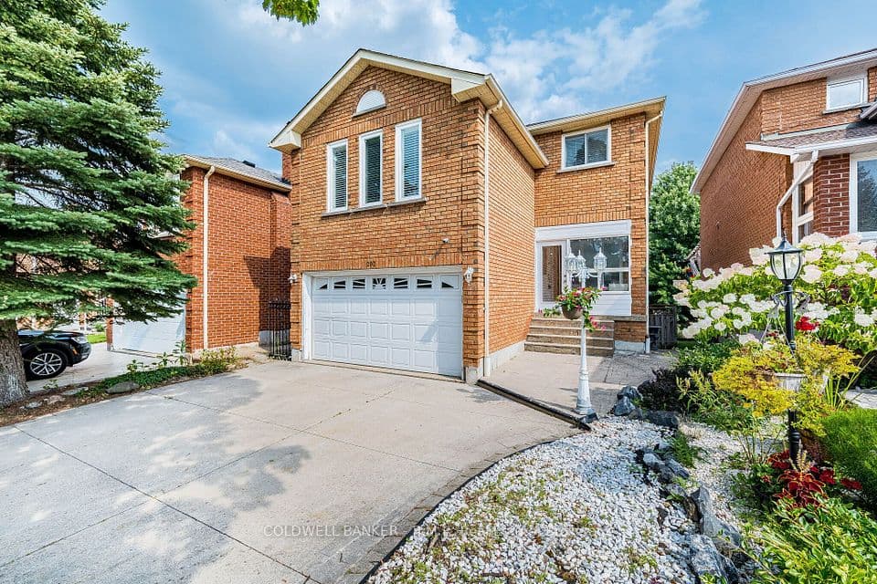 292 Ukraine Road, Mississauga, ON L5B 3W6 – main photo