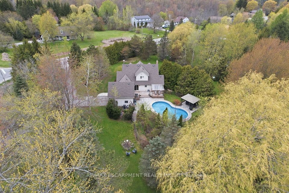 2000 15TH SIDE Road, Milton, ON L0P 1B0 – main photo