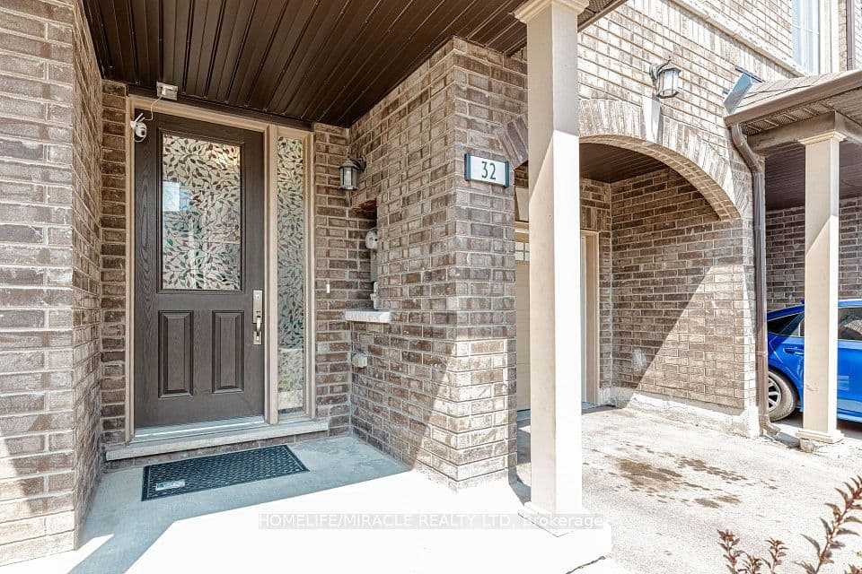32 Arcola Street, Brampton, ON L6P 4N7 – photo 3