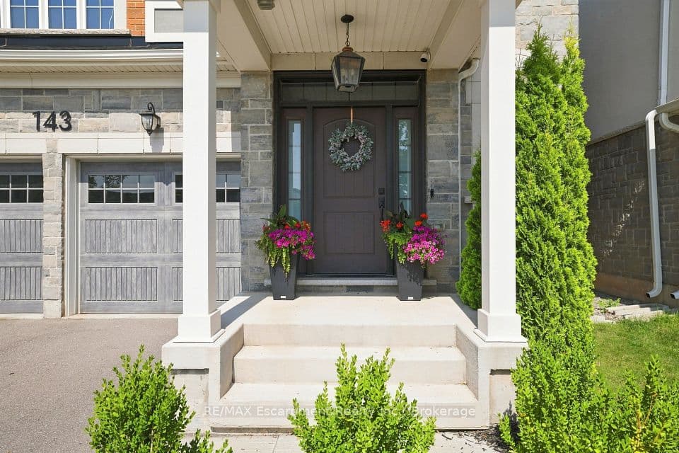 143 Threshing Mill Boulevard, Oakville, ON L6H 0V5 – photo 3