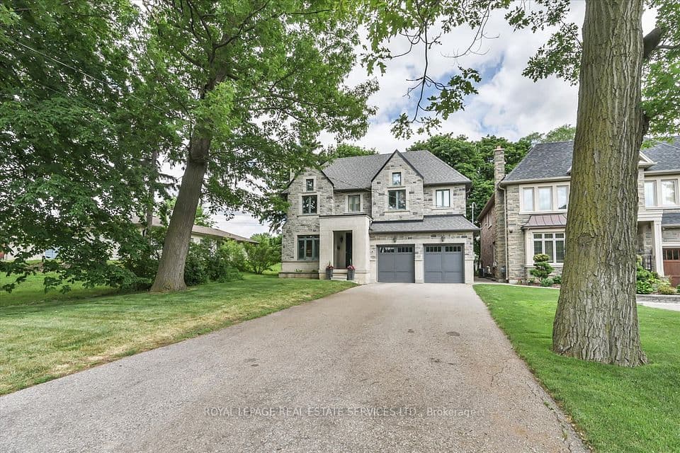 439 Martin Grove Road, Toronto, ON M9B 4M1 – main photo
