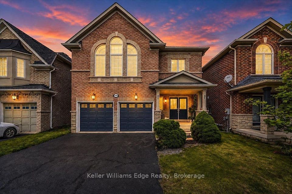 2456 Pathfinder Drive, Burlington, ON L7L 7M3 – main photo