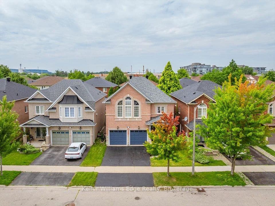 2456 Pathfinder Drive, Burlington, ON L7L 7M3 – photo 3