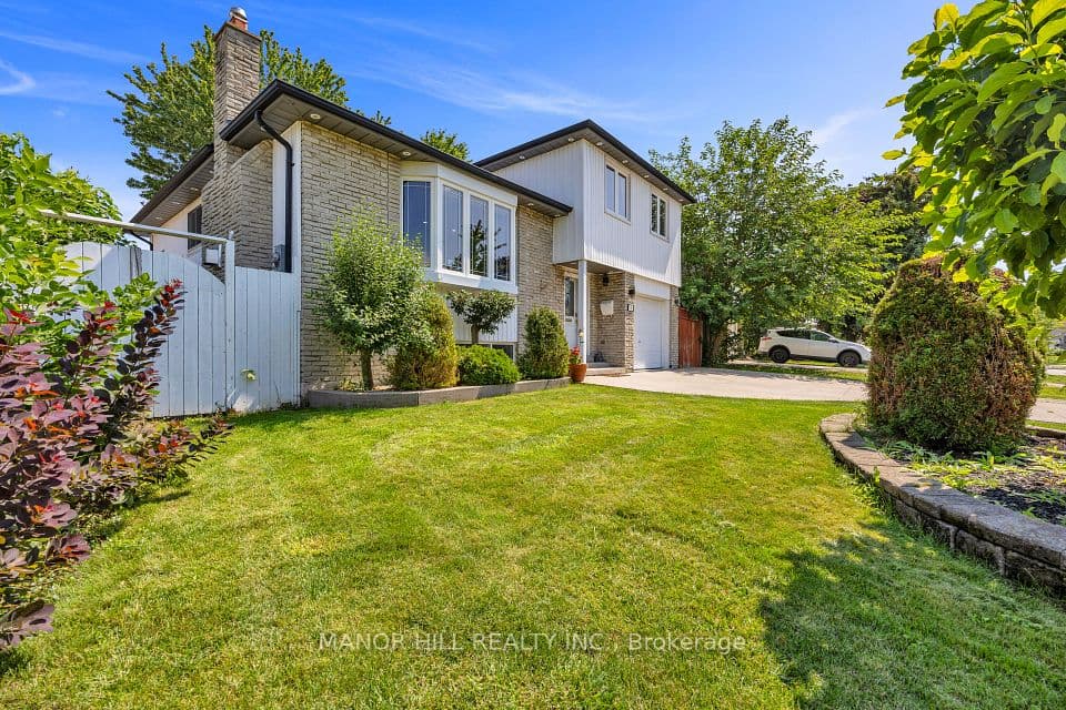 18 Greenbriar Road, Brampton, ON L6S 1V9 – photo 3