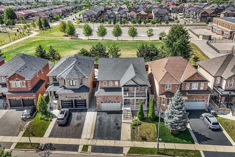 26 Mauve Drive, Brampton, ON L6P 2M8 – photo 3
