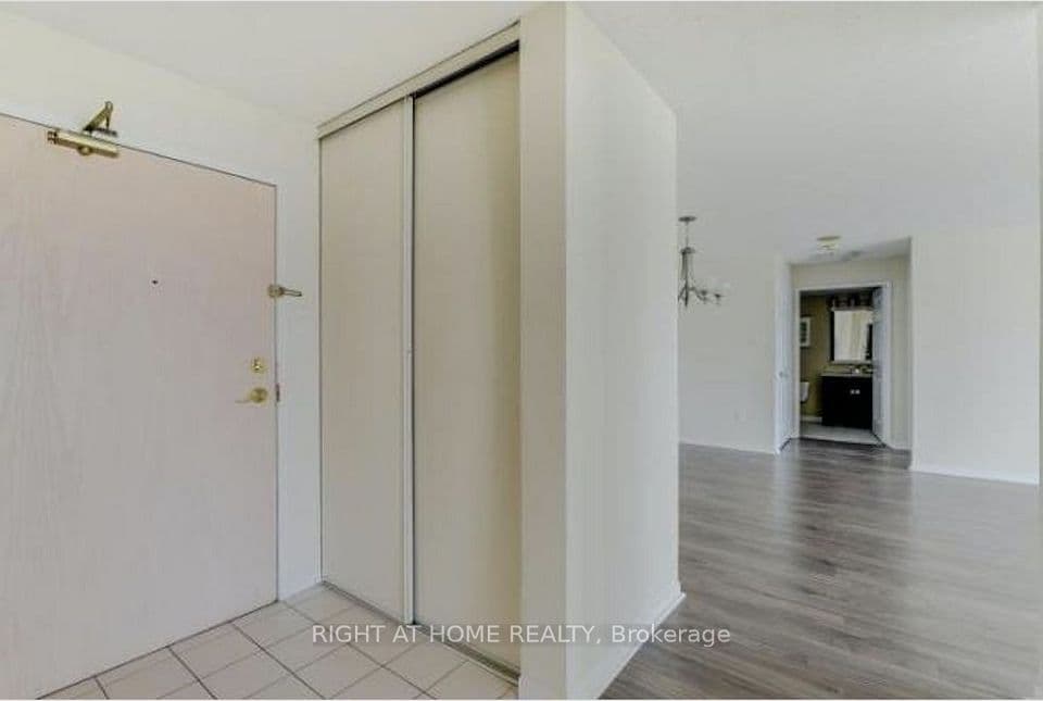 400 Webb Drive 905, Mississauga, ON L5B 3Z7 – photo 3