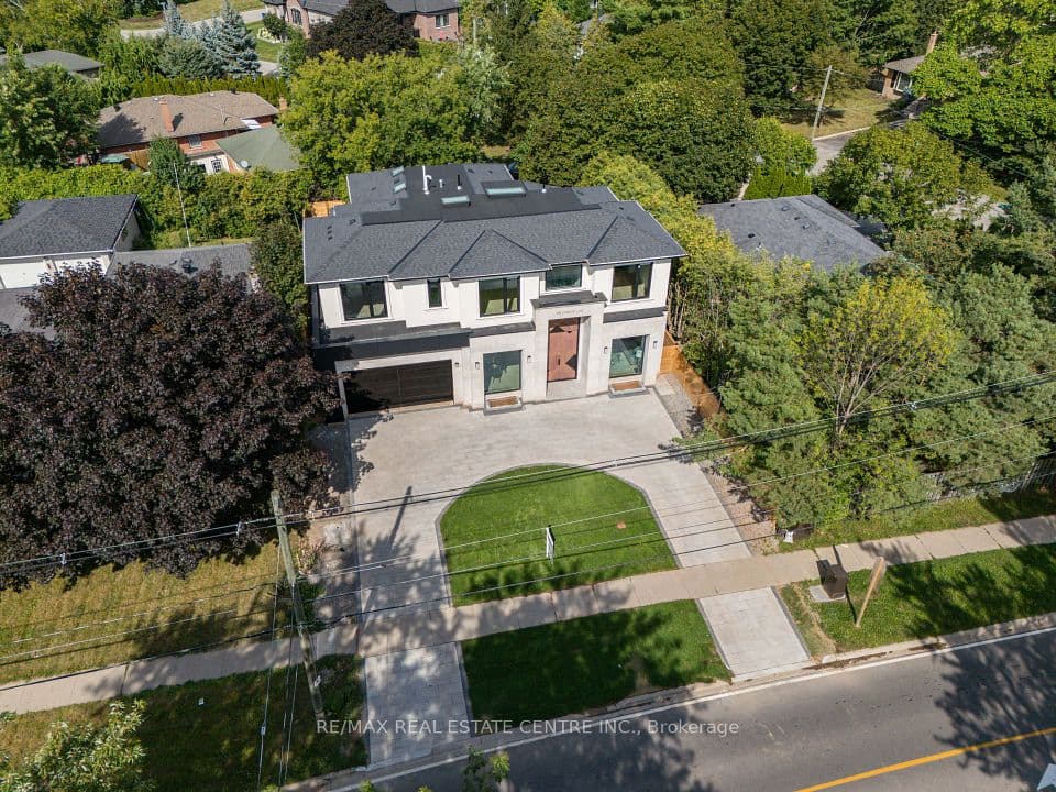 491 Fourth Line, Oakville, ON L6L 5A8 – main photo