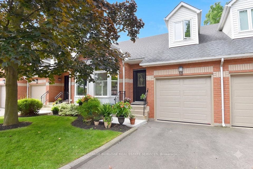 476 Walkers Line 13, Burlington, ON L7N 2E2 – main photo