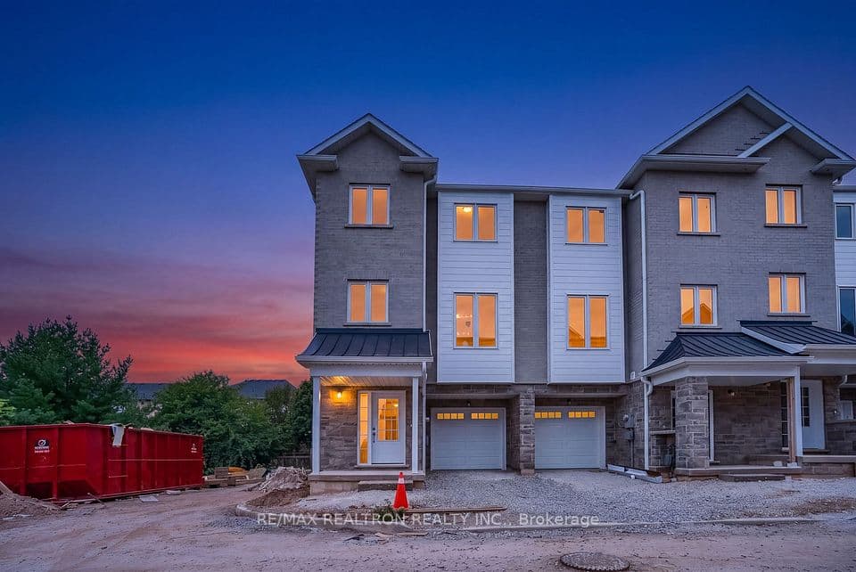 5261 Heeks Common, Burlington, ON L7L 7B6 – main photo