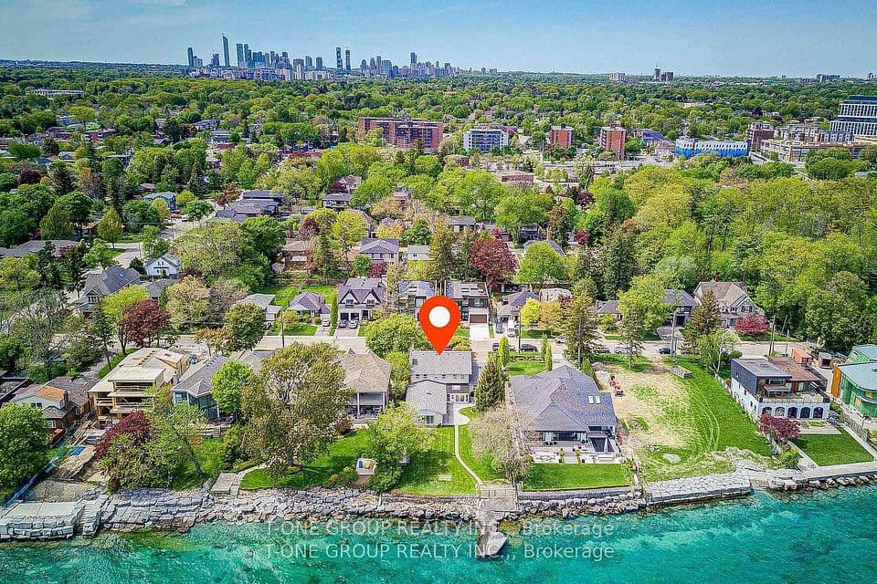 120 Cumberland Drive, Mississauga, ON L5G 3M8 – photo 2