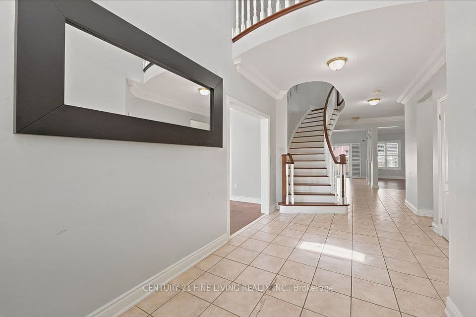 38 EIFFEL Boulevard, Brampton, ON L6P 1W3 – photo 3