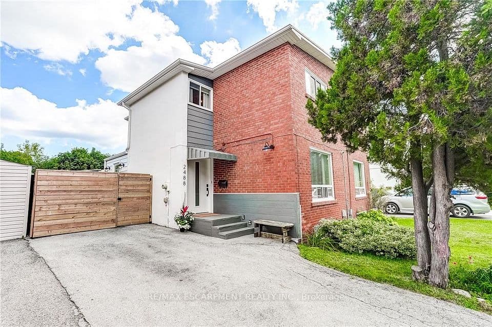 2488 Brookhurst Road, Mississauga, ON L5J 1R3 – photo 2