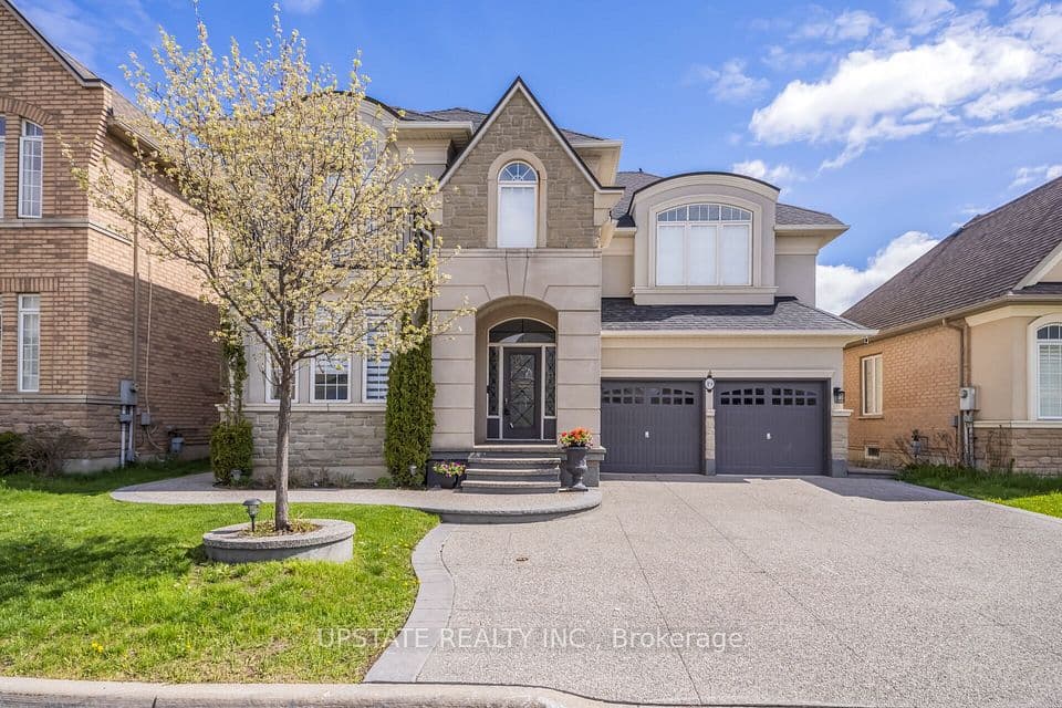 19 Eaglesprings Crescent, Brampton, ON L6P 2V8 – main photo
