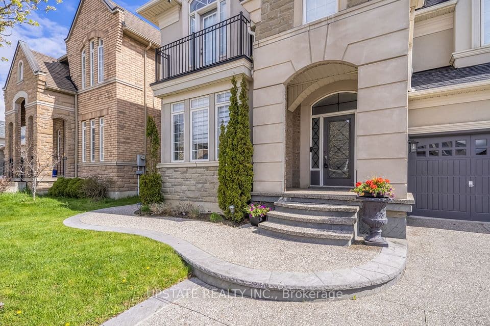 19 Eaglesprings Crescent, Brampton, ON L6P 2V8 – photo 2