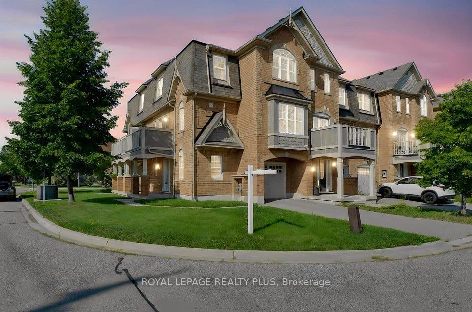 501 Cavanagh Lane, Milton, ON L9T 8G3 – photo 2