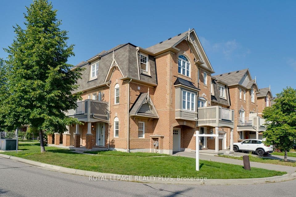 501 Cavanagh Lane, Milton, ON L9T 8G3 – main photo