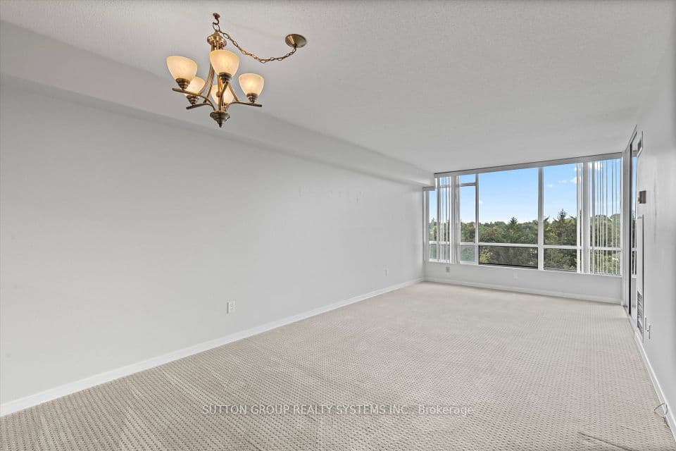 26 Hanover Road 609, Brampton, ON L6S 4T2 – photo 2