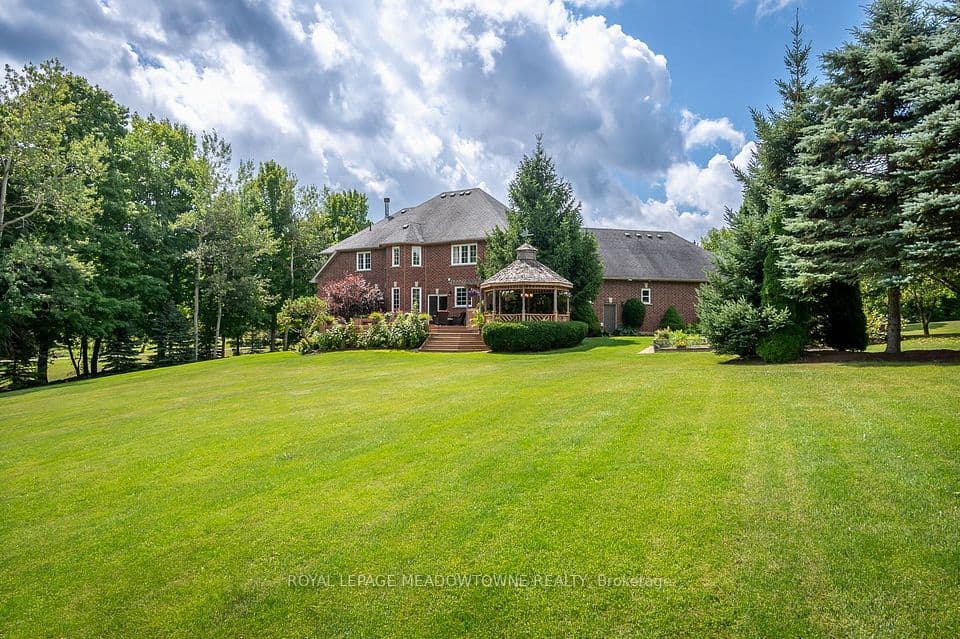 4215 Ennisclare Drive, Milton, ON N0B 2K0 – photo 3