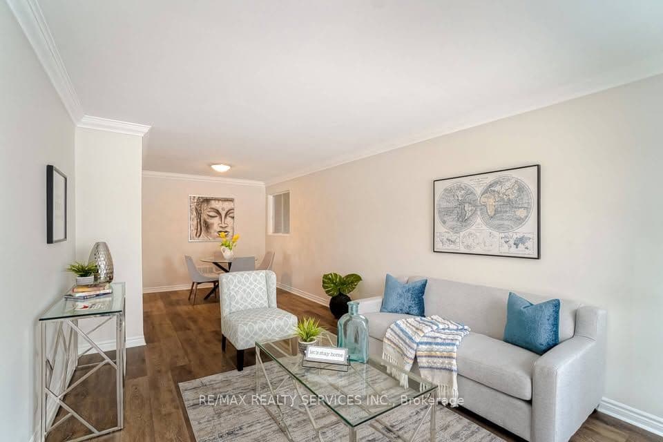 70 Montjoy Crescent, Brampton, ON L6S 3E7 – photo 2