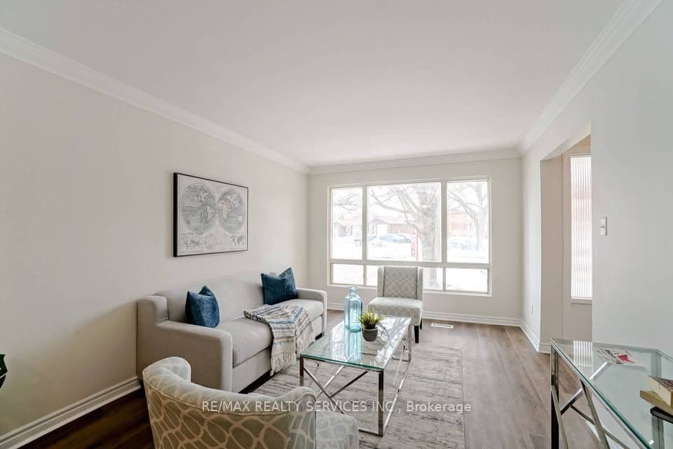 70 Montjoy Crescent, Brampton, ON L6S 3E7 – photo 3