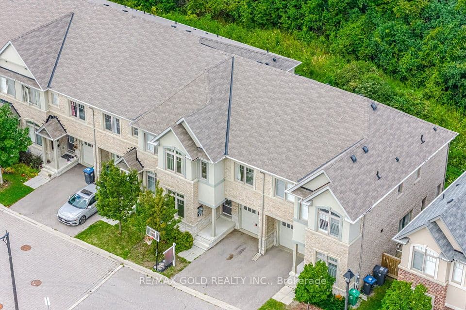 9 Oliana Way, Brampton, ON L6Y 6G8 – photo 2