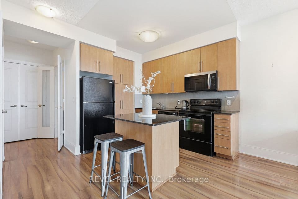 330 Burnhamthorpe Road W 3101, Mississauga, ON L5B 0E1 – photo 2