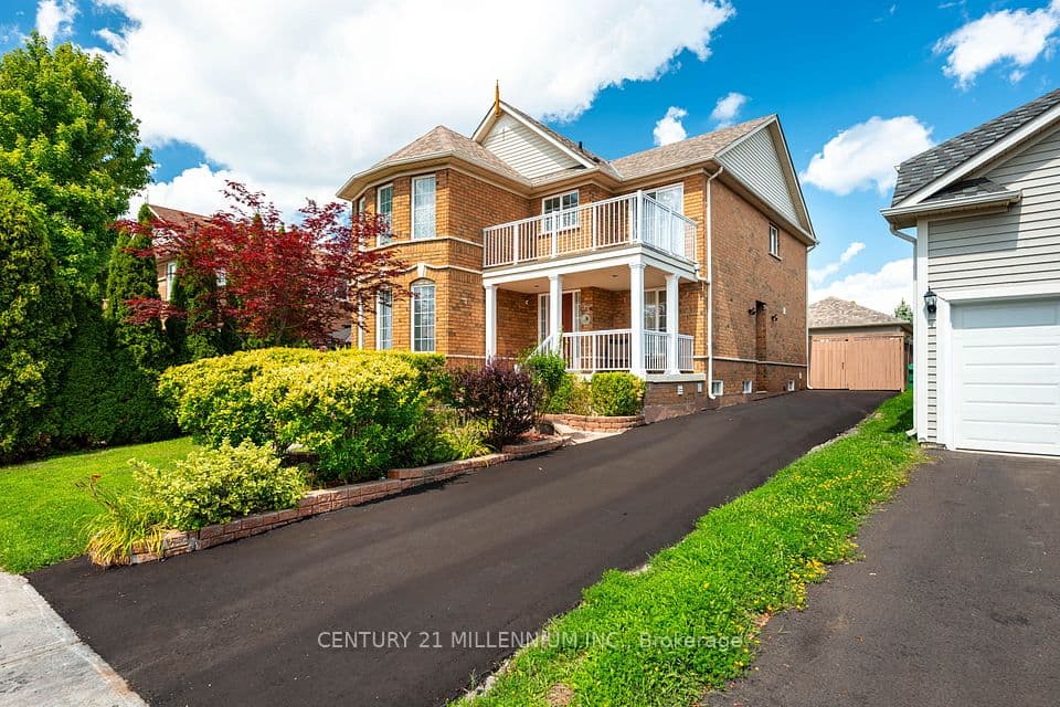 33 Fletchers Creek Boulevard, Brampton, ON L6X 4S3 – main photo