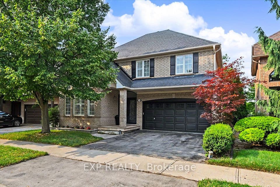 2376 Oakhaven Drive, Oakville, ON L6M 4A4 – main photo