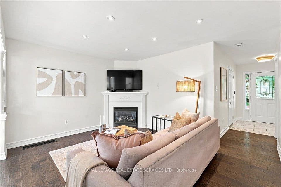 2970 Berwick Drive 3, Burlington, ON L7M 4W3 – photo 3