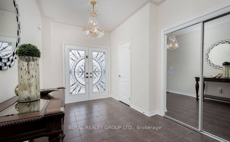 118 Footbridge Crescent, Brampton, ON L6R 0T9 – photo 3