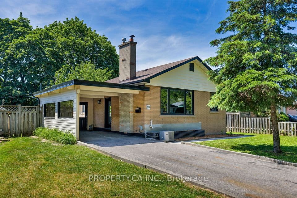 18 Alhart Drive, Toronto, ON M9V 2M9 – main photo