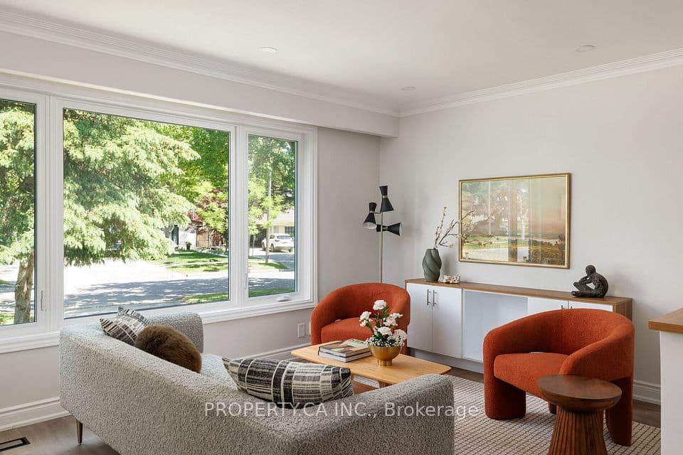 18 Alhart Drive, Toronto, ON M9V 2M9 – photo 3