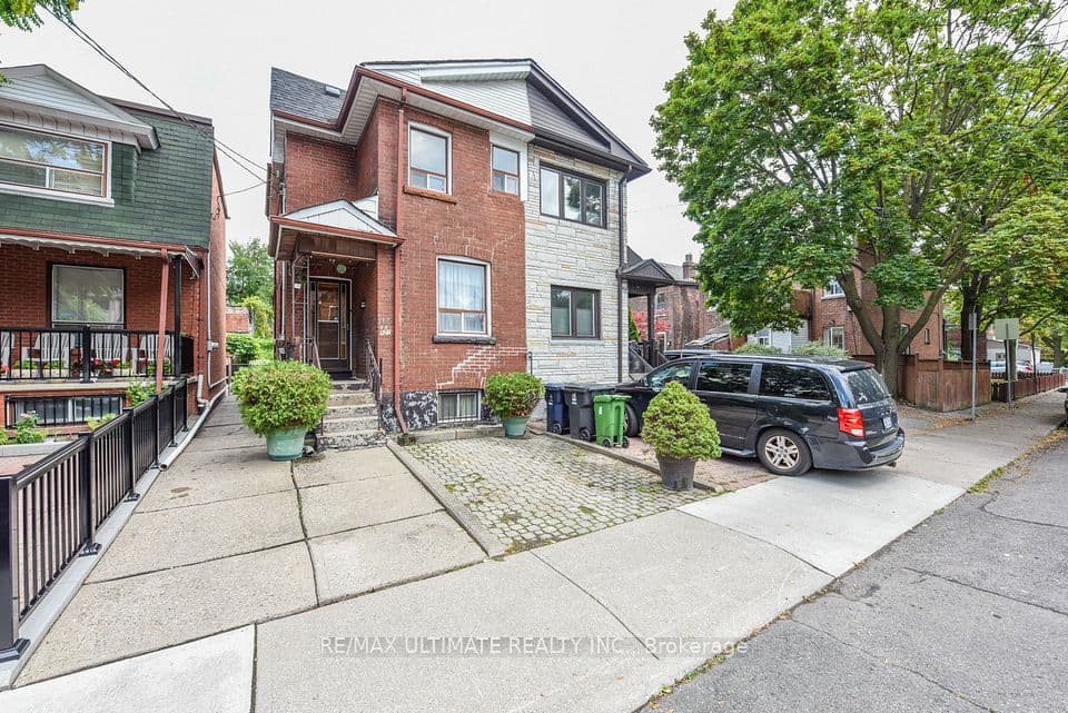 127 Salem Avenue, Toronto, ON M6H 3C4 – main photo
