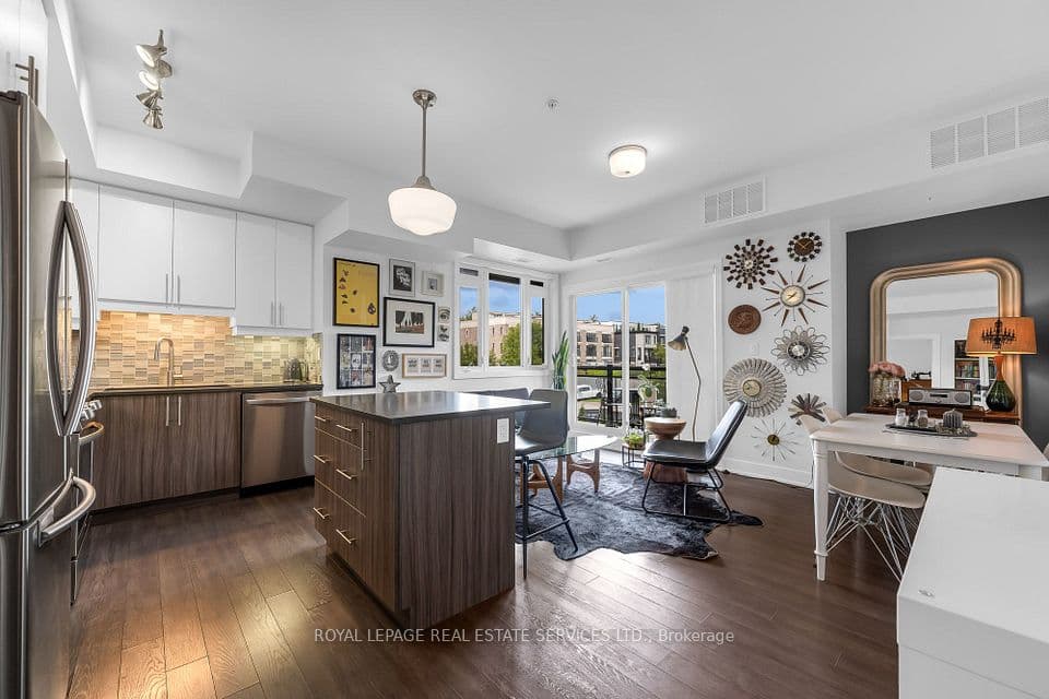 128 Garden Drive 203, Oakville, ON L6K 0H7 – photo 2