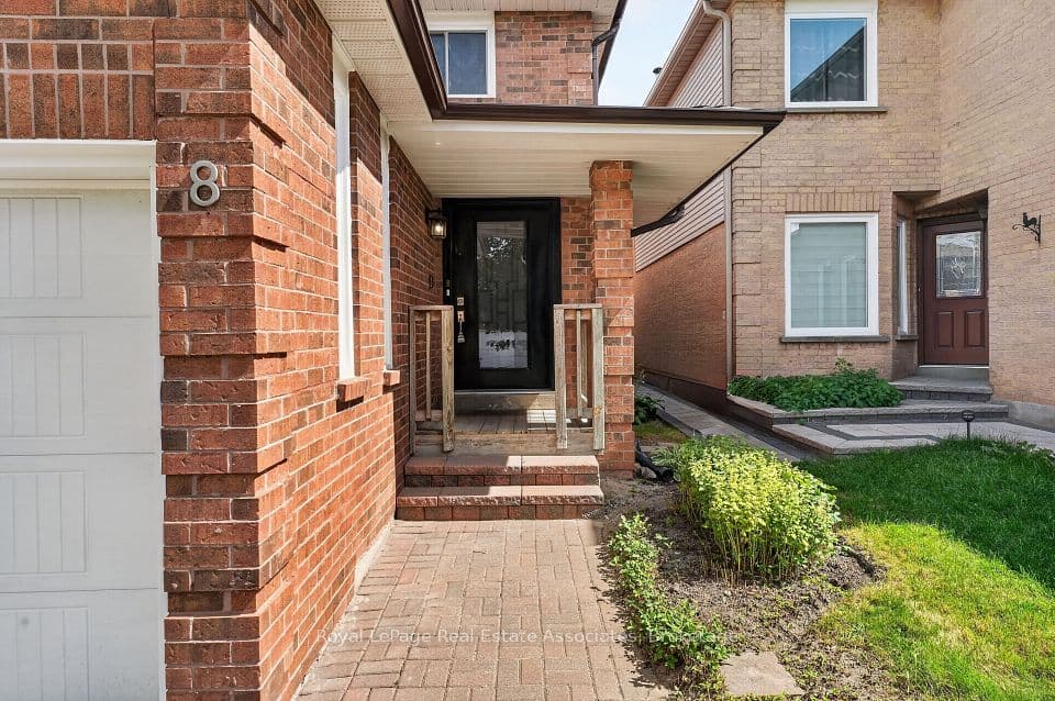 8 Horsham Street, Brampton, ON L6X 3R5 – photo 3