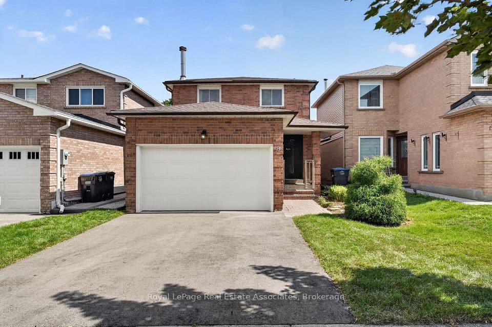 8 Horsham Street, Brampton, ON L6X 3R5 – main photo