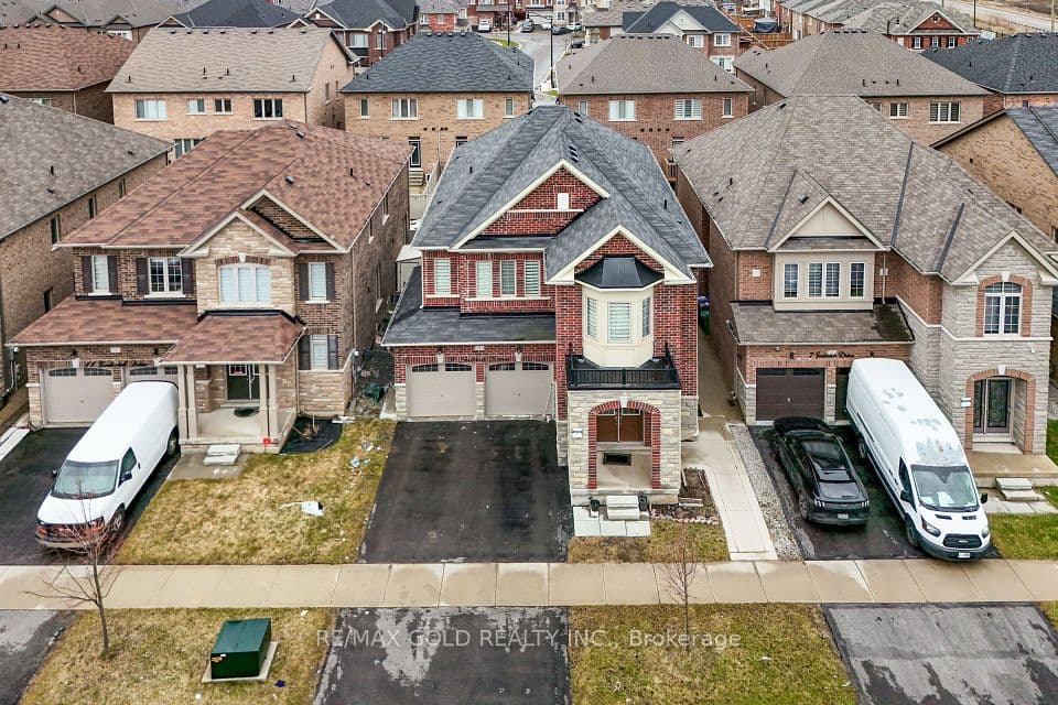 9 Goderich Drive, Brampton, ON L7A 5A7 – photo 3