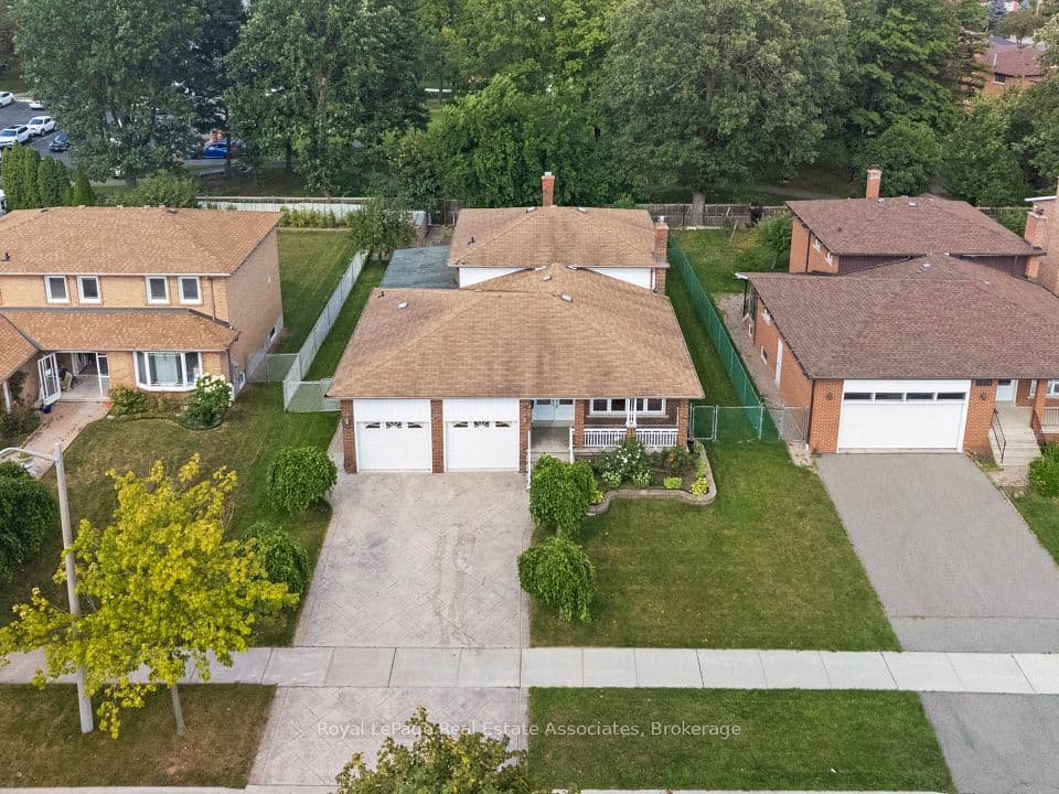 2535 Privet Crescent, Mississauga, ON L5B 2S5 – main photo