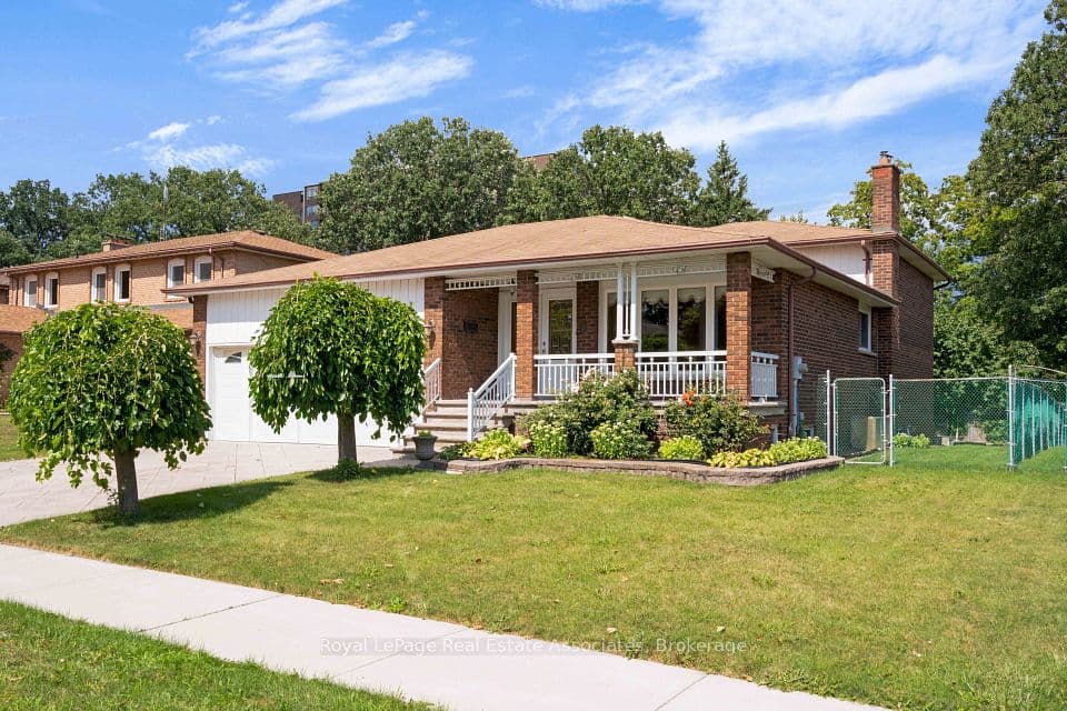 2535 Privet Crescent, Mississauga, ON L5B 2S5 – photo 2
