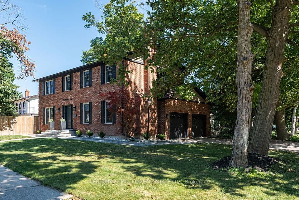 579 Fourth Line, Oakville, ON L6L 5B1 – photo 2