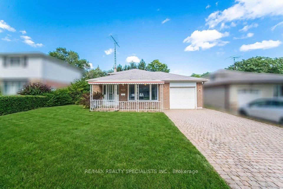 3637 Chiplow Road, Mississauga, ON L4X 2R1 – main photo