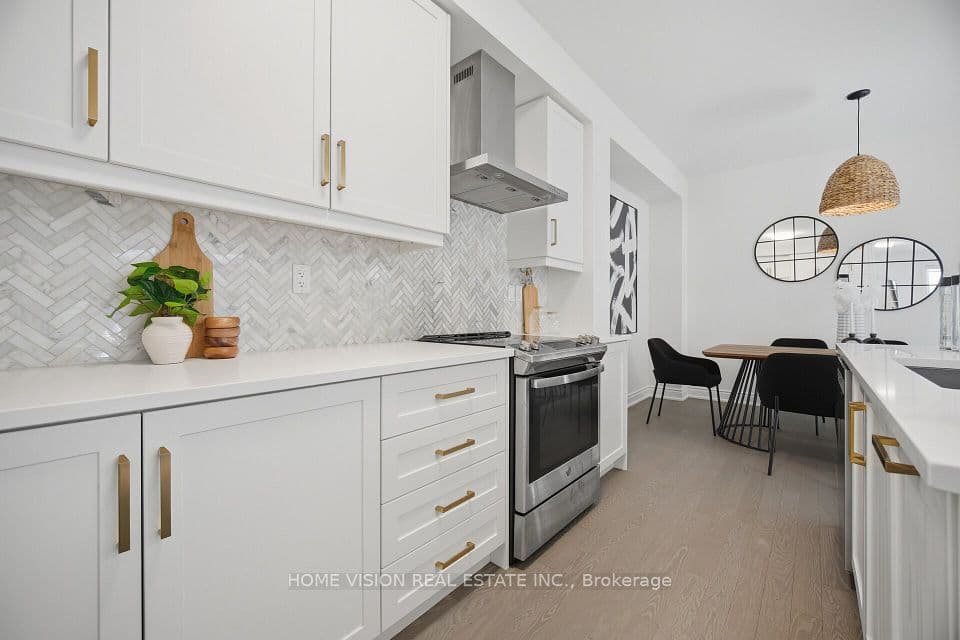 36 Quinton Ridge, Brampton, ON L6Y 6J4 – photo 3
