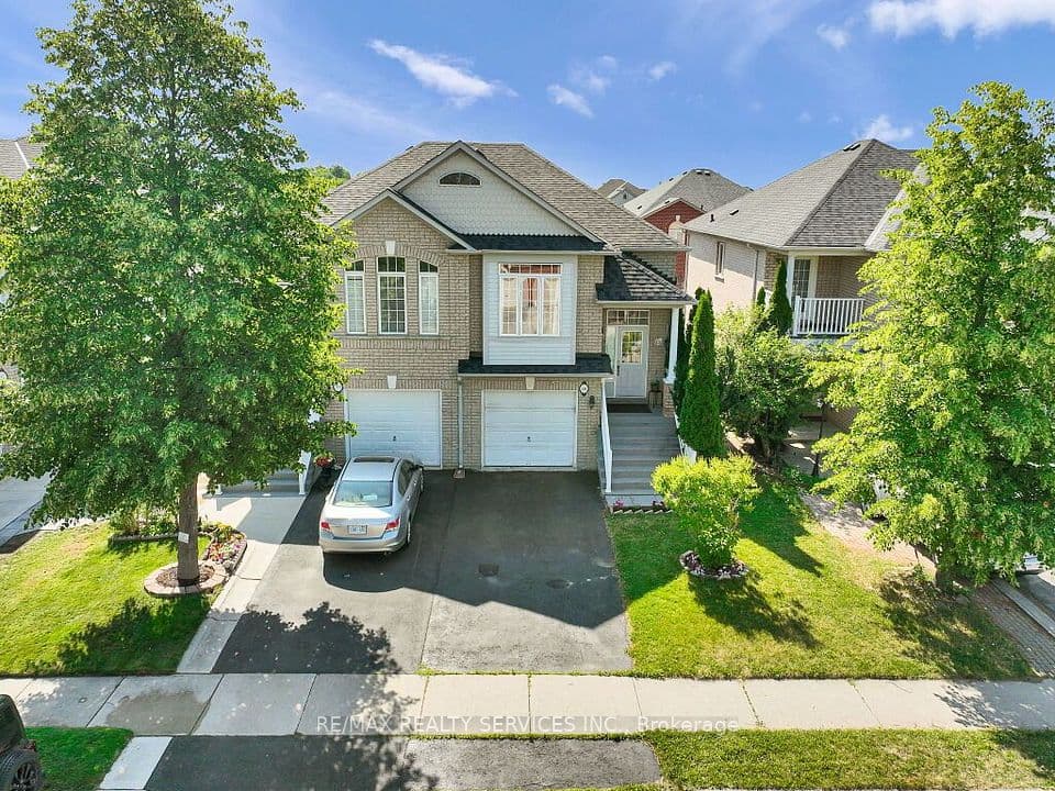 101 River Rock Crescent, Brampton, ON L7A 2W4 – photo 2