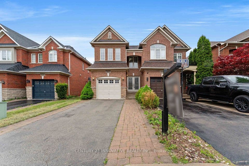 2442 Felhaber Crescent, Oakville, ON L6H 7N8 – main photo