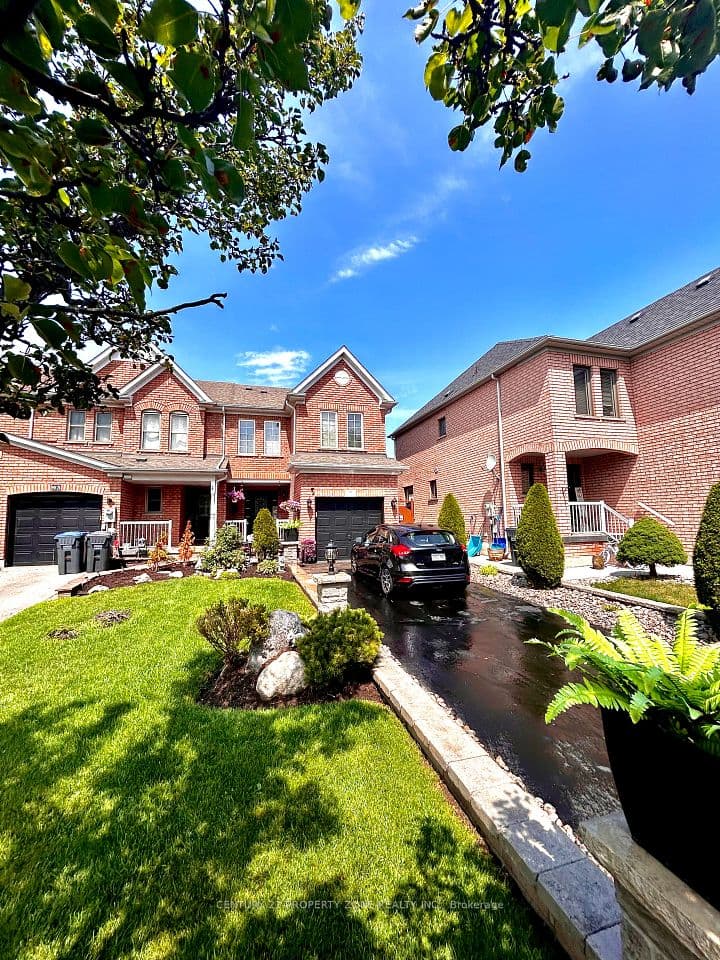 91 Monaco Court, Brampton, ON L7A 1X2 – main photo