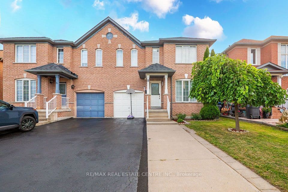 8 Flatlands Way, Brampton, ON L6R 2B5 – main photo