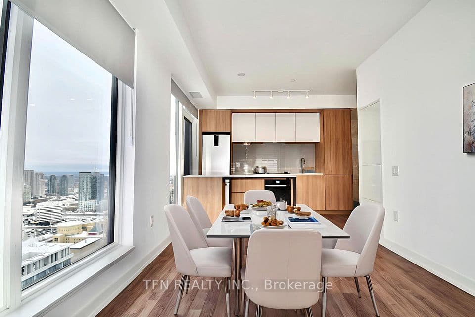 395 Square One Drive 3803, Mississauga, ON L5B 0P6 – photo 2