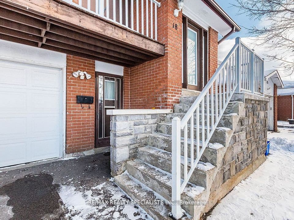 18 Ashford Court, Brampton, ON L6V 2Z1 – photo 3