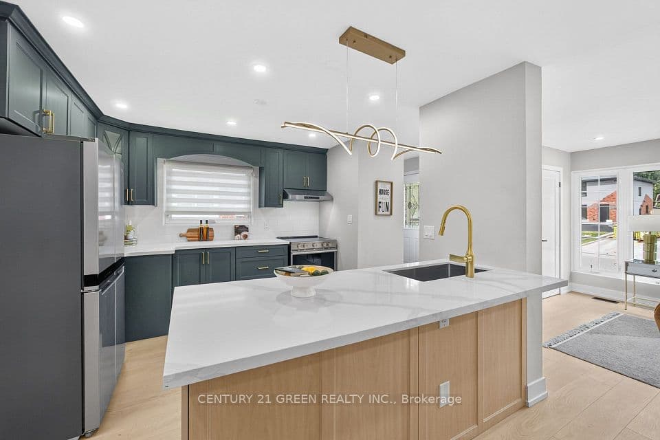 3628 Anniversary Road, Mississauga, ON L5C 2G1 – main photo
