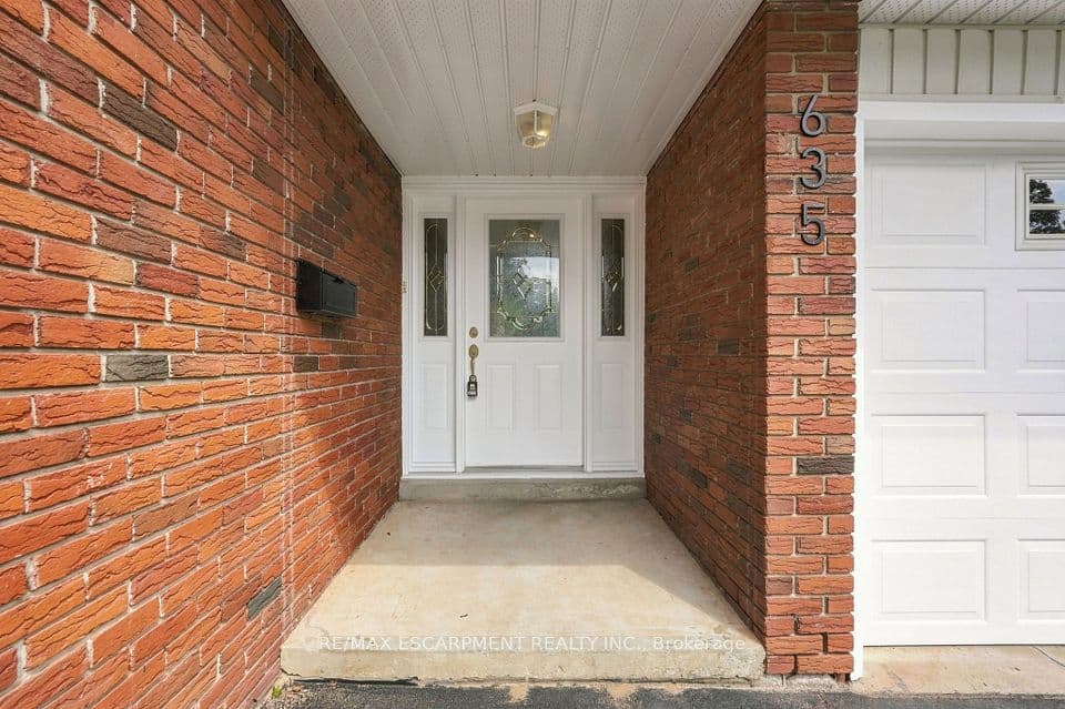 635 Ramsgate Road, Burlington, ON L7N 2X9 – photo 2
